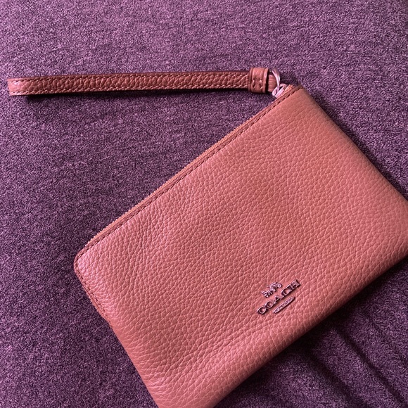 Coach X Basquiat wristlet - Picture 2 of 3